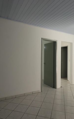 Apartamento para alugar com 74m², 2 quartos e sem vagaSala