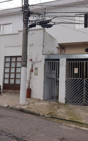 Apartamento para alugar com 74m², 2 quartos e sem vagaFachada