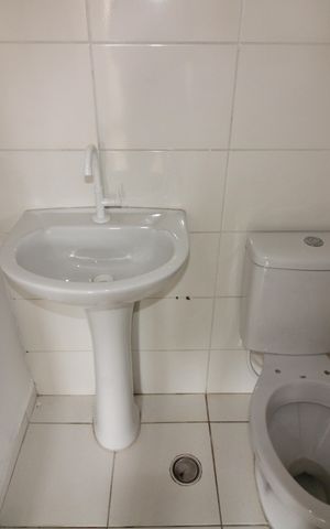 Apartamento para alugar com 48m², 2 quartos e sem vagaBanheiro