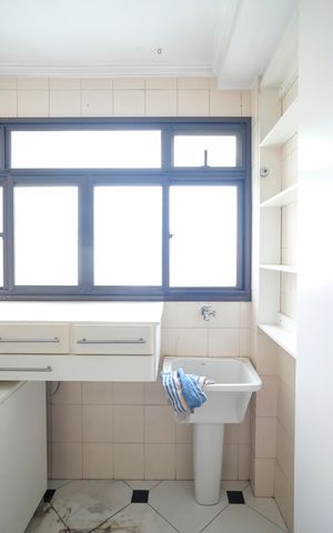 Apartamento à venda com 237m², 3 quartos e 2 vagasÁrea de serviço