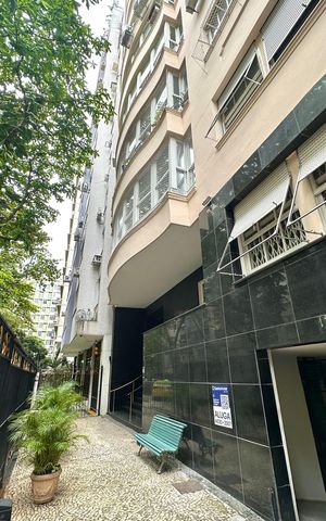 Apartamento para alugar com 263m², 3 quartos e 1 vaga