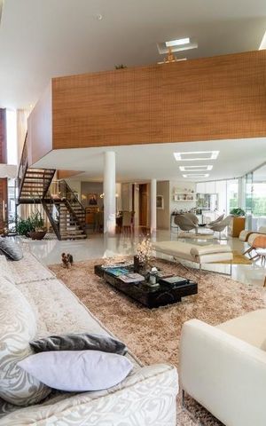 Casa à venda com 800m², 4 quartos e 1 vaga Casa à venda com 800m², 4 quartos e 1 vagaFoto 03