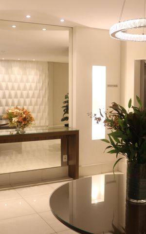 Apartamento à venda com 83m², 2 quartos e 2 vagasHall social