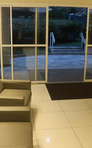 Apartamento à venda com 83m², 2 quartos e 2 vagasHall social