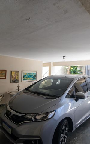 Casa à venda com 616m², 7 quartos e 6 vagas Casa à venda com 616m², 7 quartos e 6 vagasGaragem