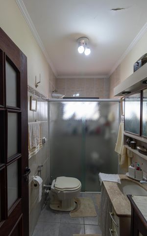 Casa à venda com 616m², 7 quartos e 6 vagas Casa à venda com 616m², 7 quartos e 6 vagasCasa 02- Banheiro