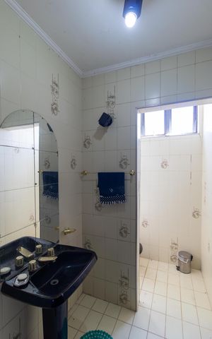 Casa à venda com 616m², 7 quartos e 6 vagas Casa à venda com 616m², 7 quartos e 6 vagasLavabo