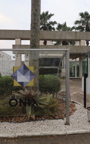 Apartamento para alugar com 42m², 2 quartos e 1 vagaFachada e portaria
