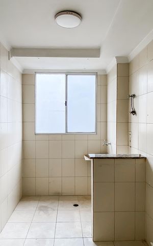 Apartamento para alugar com 48m², 2 quartos e 2 vagas Apartamento para alugar com 48m², 2 quartos e 2 vagasCozinha