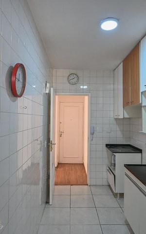 Apartamento à venda com 68m², 3 quartos e 2 vagas Apartamento à venda com 68m², 3 quartos e 2 vagasCozinha