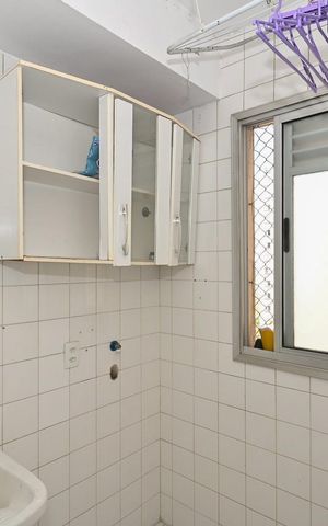 Apartamento à venda com 68m², 3 quartos e 2 vagas Apartamento à venda com 68m², 3 quartos e 2 vagasÁrea de serviço