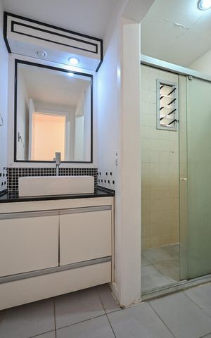Apartamento à venda com 68m², 3 quartos e 2 vagas Apartamento à venda com 68m², 3 quartos e 2 vagasBanheiro