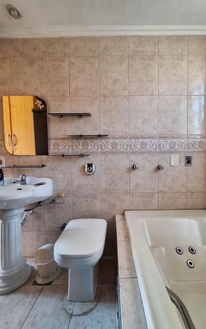 Apartamento para alugar com 56m², 2 quartos e 1 vaga Apartamento para alugar com 56m², 2 quartos e 1 vagaBanheiro da Suíte 1
