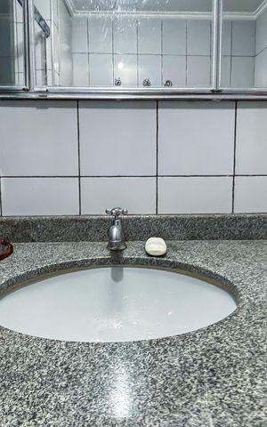 Apartamento à venda com 110m², 3 quartos e 1 vaga Apartamento à venda com 110m², 3 quartos e 1 vagaBanheiro Social