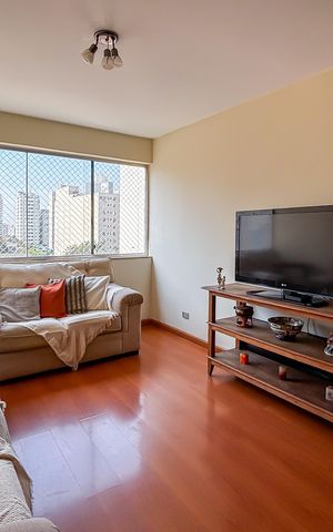 Apartamento à venda com 110m², 3 quartos e 1 vaga Apartamento à venda com 110m², 3 quartos e 1 vagaSala