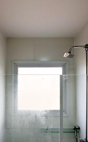 Apartamento para alugar com 77m², 2 quartos e 1 vaga Apartamento para alugar com 77m², 2 quartos e 1 vagaBanheiro da Suíte