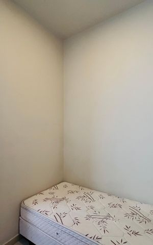 Apartamento para alugar com 77m², 2 quartos e sem vaga