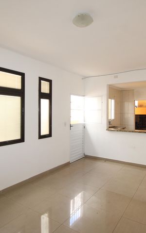 Casa para alugar com 87m², 2 quartos e 1 vagaSala