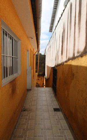 Casa para alugar com 87m², 2 quartos e 1 vagaCorredor externo