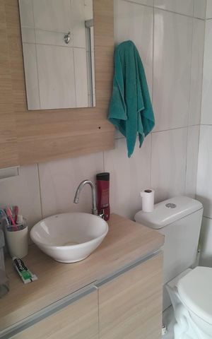 Apartamento à venda com 47m², 2 quartos e 1 vaga Apartamento à venda com 47m², 2 quartos e 1 vagaBanheiro