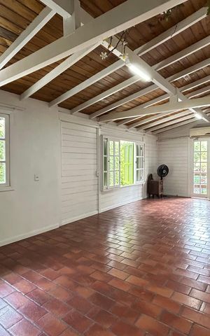 Casa para alugar com 170m², 3 quartos e 1 vagaSala 