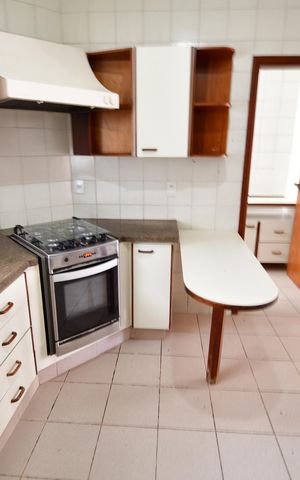 Apartamento à venda com 120m², 3 quartos e 2 vagasCozinha