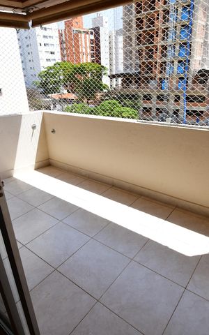 Apartamento à venda com 120m², 3 quartos e 2 vagasSala - Sacada