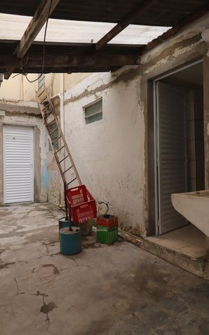 Casa para alugar com 100m², 2 quartos e sem vagaÁrea de Serviço