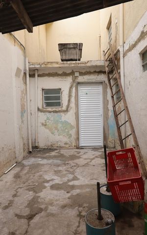 Casa para alugar com 100m², 2 quartos e sem vagaÁrea de Serviço