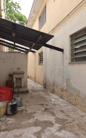 Casa para alugar com 100m², 2 quartos e sem vagaÁrea de Serviço