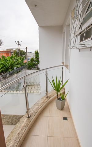 Casa à venda com 199m², 3 quartos e 5 vagas