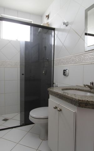 Apartamento para alugar com 212m², 3 quartos e 4 vagasBanheiro Social