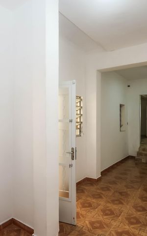 Casa à venda com 260m², 4 quartos e 3 vagasPorão