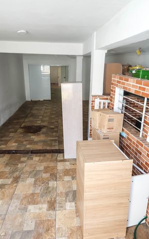 Casa à venda com 260m², 4 quartos e 3 vagasGaragem
