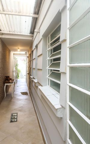 Casa à venda com 260m², 4 quartos e 3 vagasCorredor