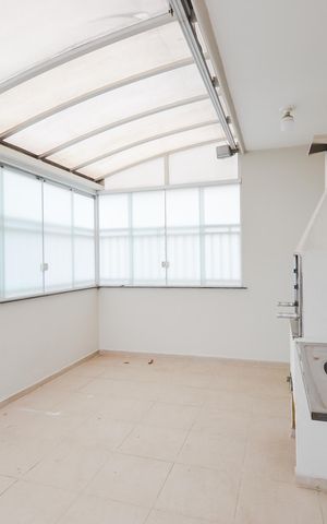 Apartamento à venda com 84m², 2 quartos e 1 vagaÁrea de Serviço