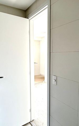 Apartamento à venda com 45m², 2 quartos e 1 vaga Apartamento à venda com 45m², 2 quartos e 1 vagaBanheiro