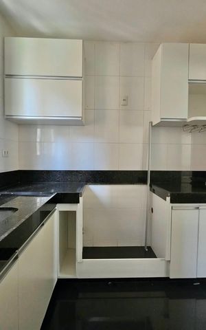 Apartamento à venda com 69m², 3 quartos e 2 vagas Apartamento à venda com 69m², 3 quartos e 2 vagasCozinha e Área de Serviço