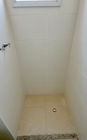 Apartamento à venda com 55m², 2 quartos e 1 vaga Apartamento à venda com 55m², 2 quartos e 1 vagaBanheiro 2