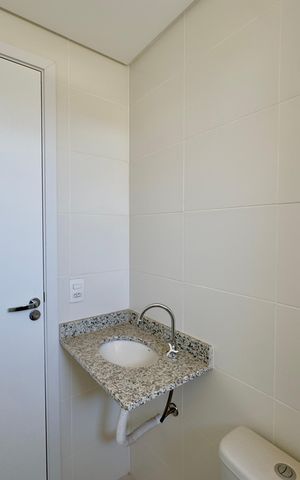 Apartamento à venda com 55m², 2 quartos e 1 vaga Apartamento à venda com 55m², 2 quartos e 1 vagaBanheiro 2