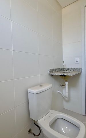 Apartamento à venda com 55m², 2 quartos e 1 vaga Apartamento à venda com 55m², 2 quartos e 1 vagaBanheiro 1