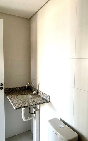 Apartamento à venda com 45m², 2 quartos e 1 vaga Apartamento à venda com 45m², 2 quartos e 1 vagaBanheiro