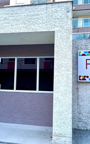 Apartamento à venda com 45m², 2 quartos e 1 vagaPlaca instalada na fachada do imóvel 