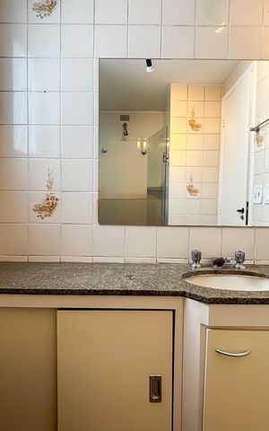 Apartamento à venda com 72m², 3 quartos e 1 vaga Apartamento à venda com 72m², 3 quartos e 1 vagaBanheiro Social