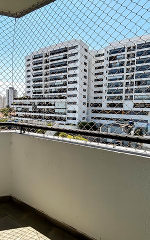 Apartamento à venda com 72m², 3 quartos e 1 vaga Apartamento à venda com 72m², 3 quartos e 1 vagaVaranda