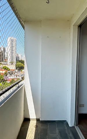 Apartamento à venda com 72m², 3 quartos e 1 vaga Apartamento à venda com 72m², 3 quartos e 1 vagaVaranda