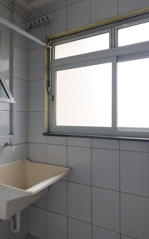 Apartamento à venda com 69m², 3 quartos e 1 vagaÁrea de Serviço