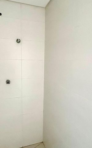 Apartamento à venda com 45m², 2 quartos e 1 vaga Apartamento à venda com 45m², 2 quartos e 1 vagaBanheiro