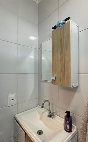 Apartamento à venda com 72m², 3 quartos e 2 vagas Apartamento à venda com 72m², 3 quartos e 2 vagasBanheiro da Suíte