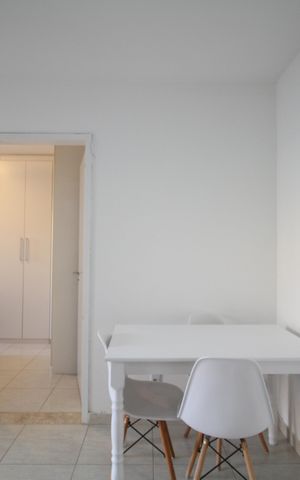 Apartamento para alugar com 38m², 1 quarto e 1 vagaSala